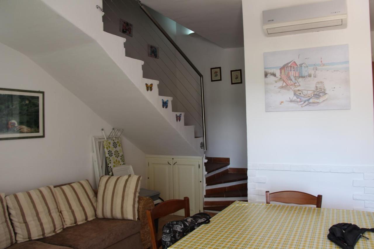 Glicine Apartment Vaccileddi Bagian luar foto
